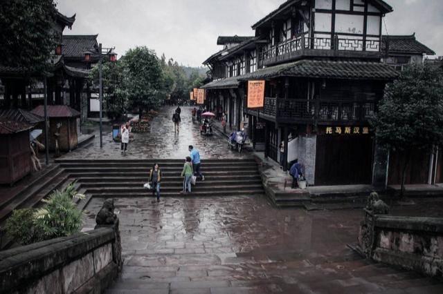 为什么说有条件的话，孩子一定得自己带？游戏画面